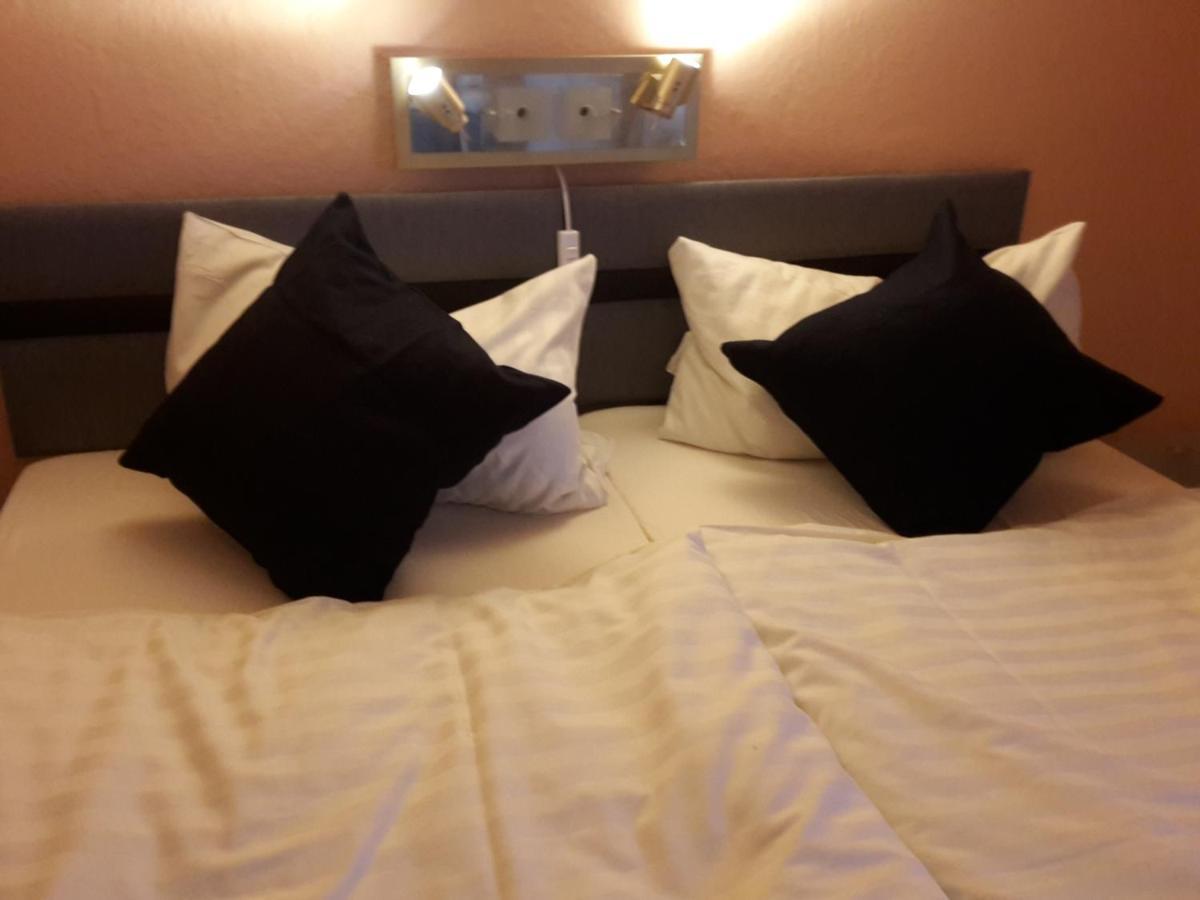 Ferienwohnung Dresden West Luaran gambar